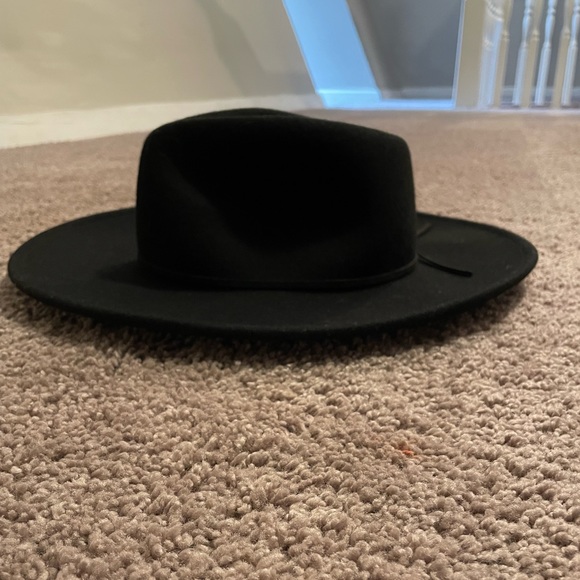 Cute black hat🖤 - Picture 3 of 7